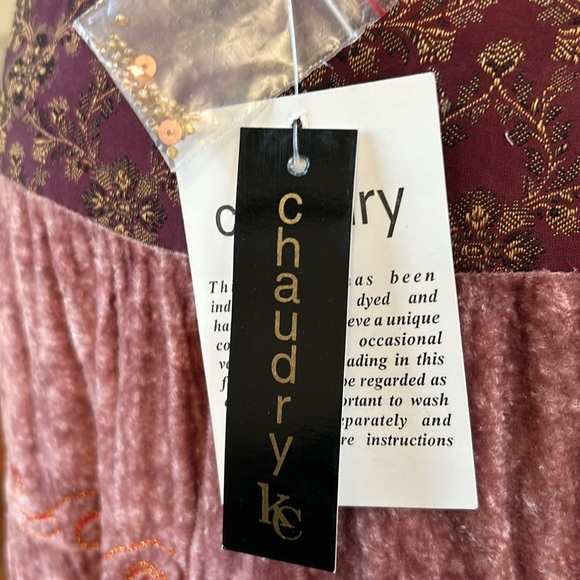 Incredible Velvet Tiered Skirt, Vintage India - Picture 11 of 16